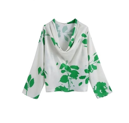 Blusa satinada cuello plisado verde y blanco