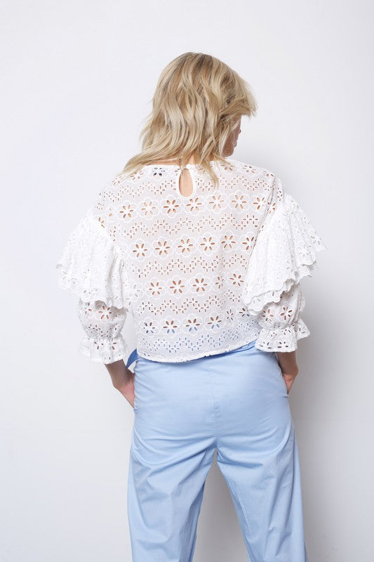 Blusa de blonda mangas puffed